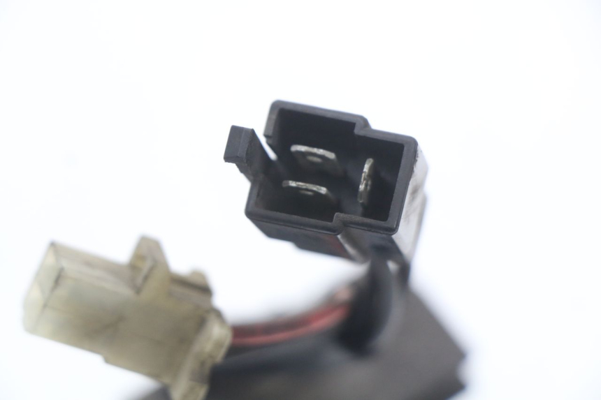 photo de REGULATEUR CHARGE SUZUKI GZ MARAUDER 125 (1998 - 2004) - Vue d’ensemble