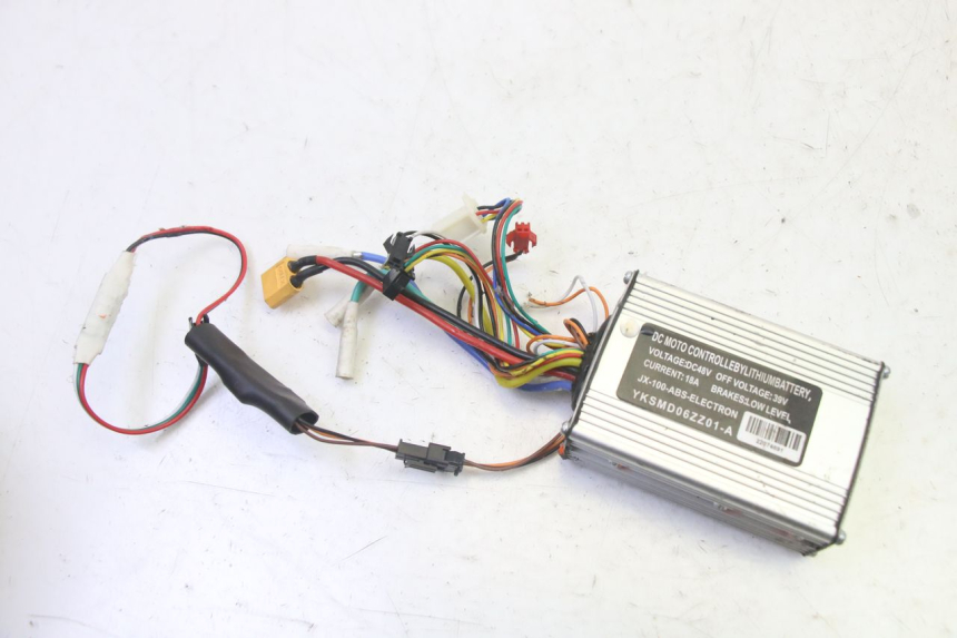 photo de REGULATEUR CHARGE HITWAY H5 1 - Vue principale