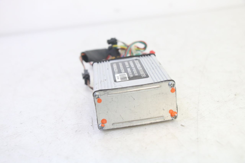 photo de REGULATEUR CHARGE HITWAY H5 1 - Gros plan technique