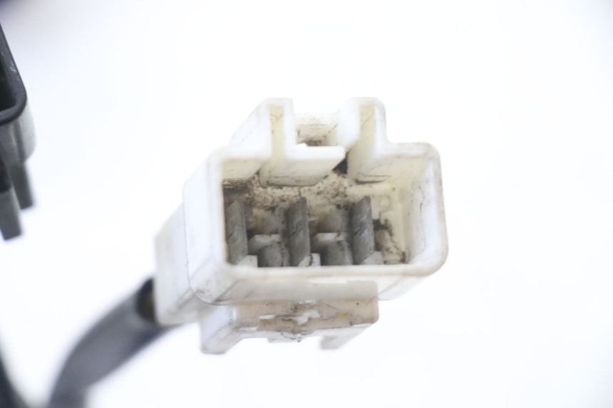 photo de REGULATEUR CHARGE HONDA FES S-WING SWING ABS 125 (2007 - 2015) - Vue d’ensemble