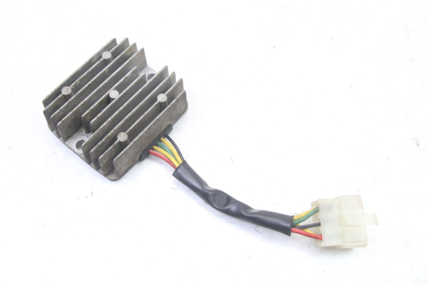 photo de REGULATEUR CHARGE HONDA MTX TC02 125 (1987 - 1989) - Détail de la pièce