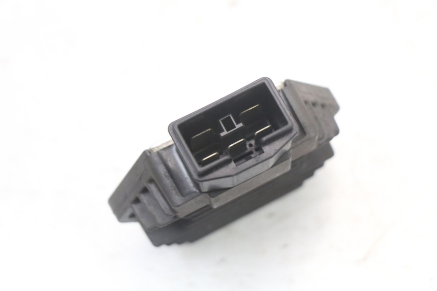photo de REGULATEUR CHARGE HONDA NES AROBASE 125 (2000 - 2003) - Zoom état d’usage