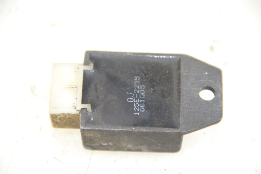 photo de REGULATEUR CHARGE KEEWAY HURRICANE 50 (2006 - 2019) - Zoom état d’usage