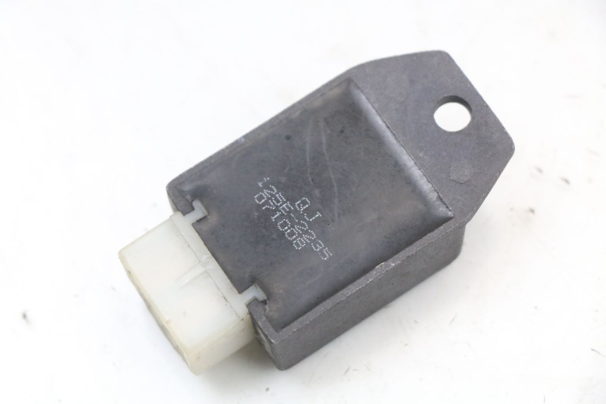 photo de REGULATEUR CHARGE KEEWAY HURRICANE 50 (2006 - 2019) - Autre angle de vue