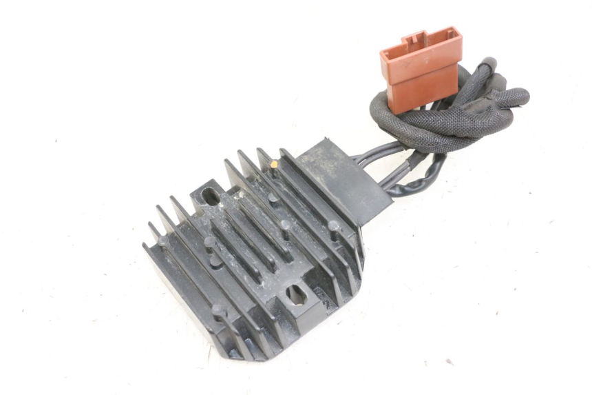 photo de REGULATEUR CHARGE HUSQVARNA SVARTPILEN 401 (2018 - 2023) - Vue principale