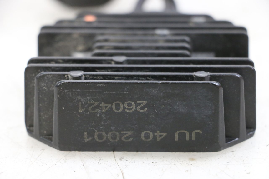 photo de REGULATEUR CHARGE HUSQVARNA SVARTPILEN 401 (2018 - 2023) - Détail de la pièce