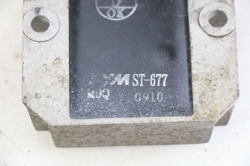 photo de REGULATEUR CHARGE SYM JET SPORT XR 50 (2006 - 2015) - Détail de la pièce