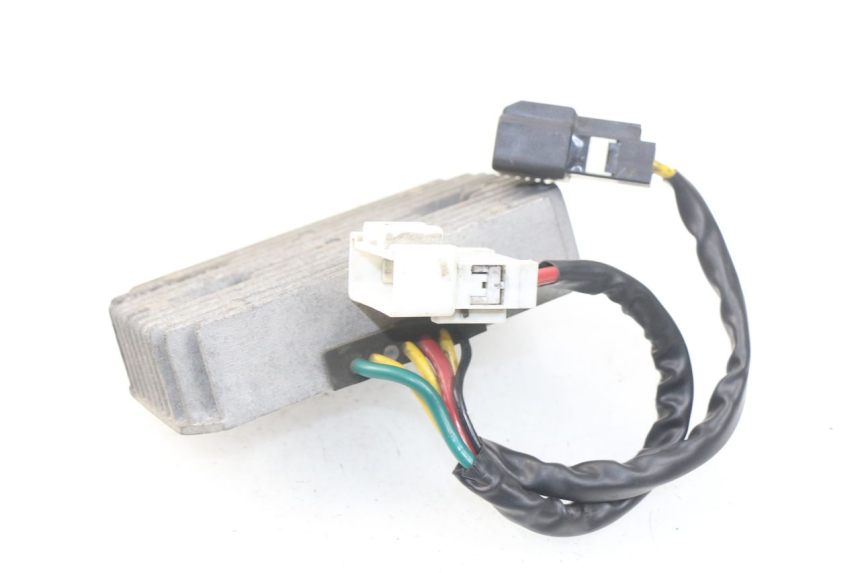 photo de REGULATEUR CHARGE SYM JOYMAX 250 (2013 - 2017) - Vue d’ensemble