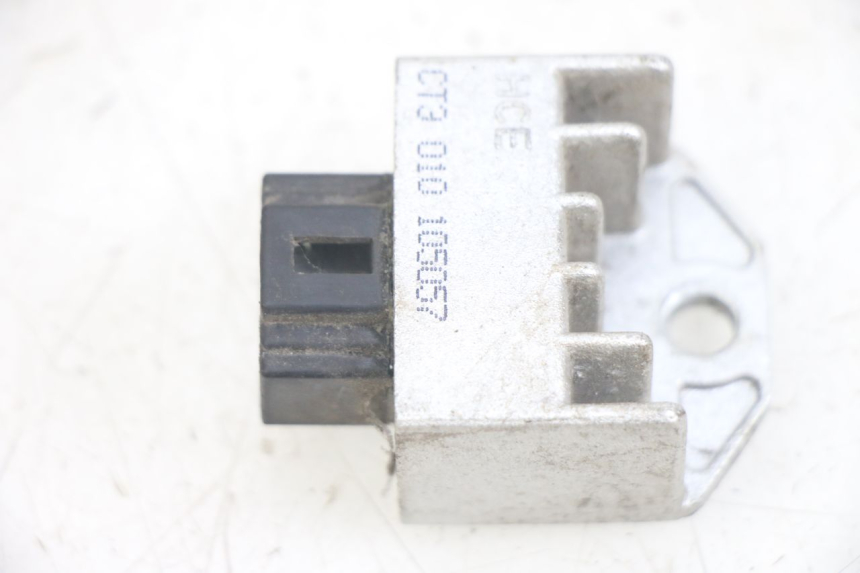 photo de REGULATEUR CHARGE PEUGEOT KISBEE 4T 50 (2010 - 2017) - Vue principale