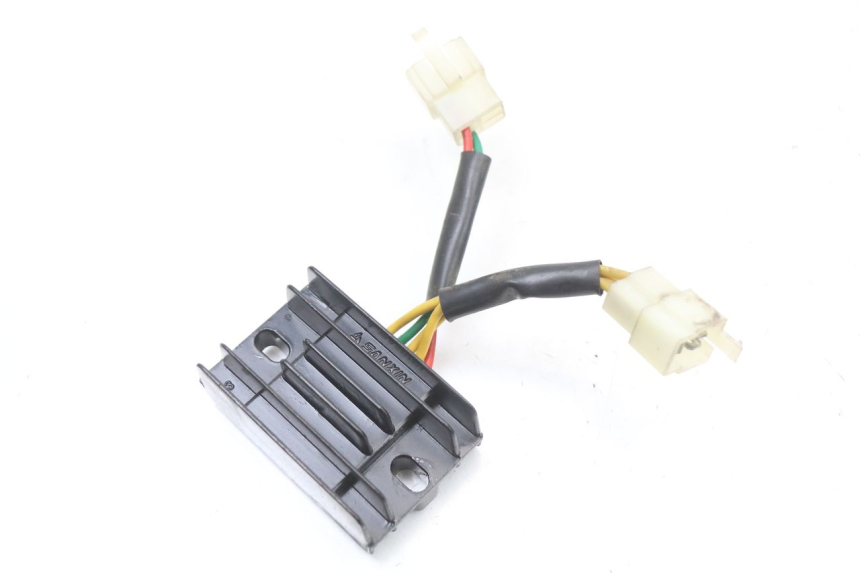 photo de RÉGULATEUR DE CHARGE PEUGEOT KISBEE 4T 50 (2018 - 2022) - Vue principale