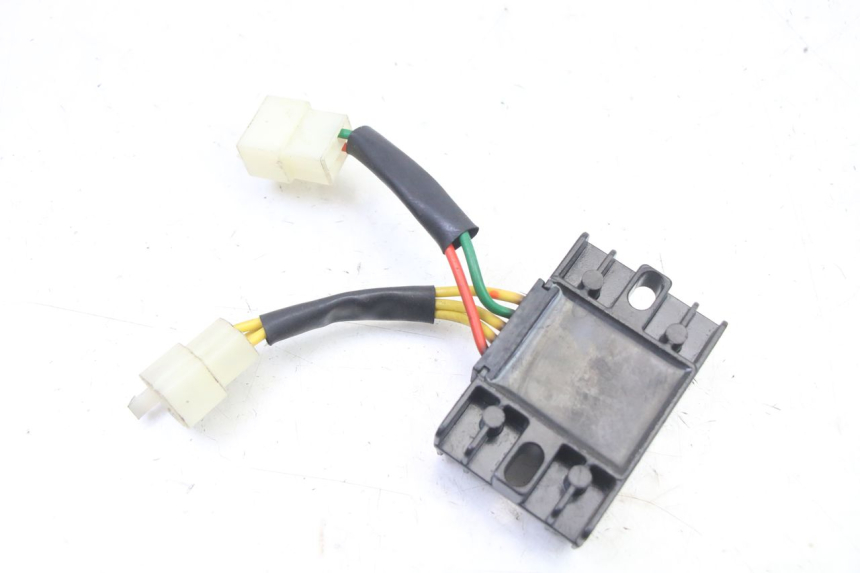 photo de RÉGULATEUR DE CHARGE PEUGEOT KISBEE 4T 50 (2018 - 2022) - Autre angle de vue