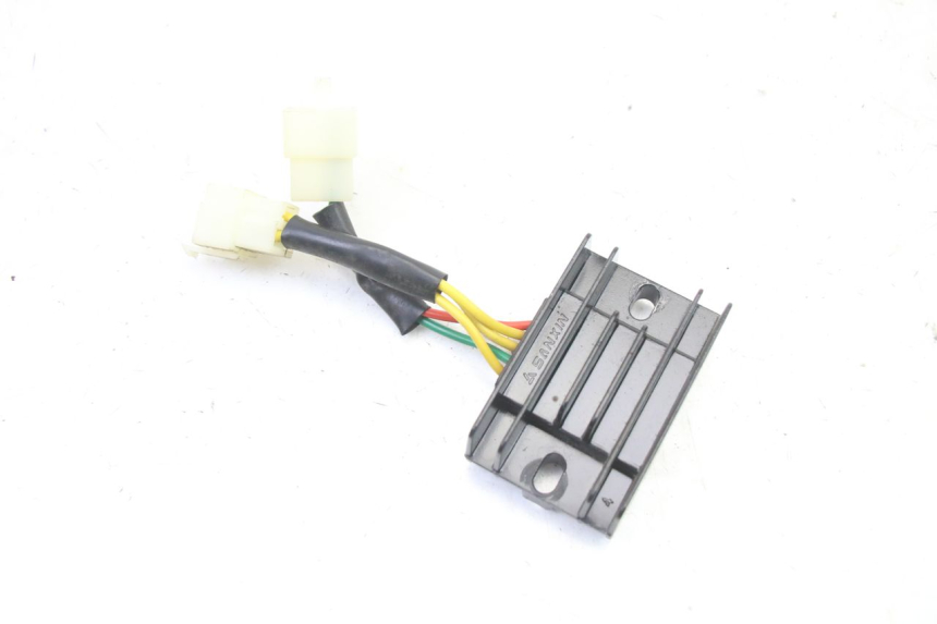 photo de RÉGULATEUR DE CHARGE PEUGEOT KISBEE 4T 50 (2018 - 2022) - Vue principale