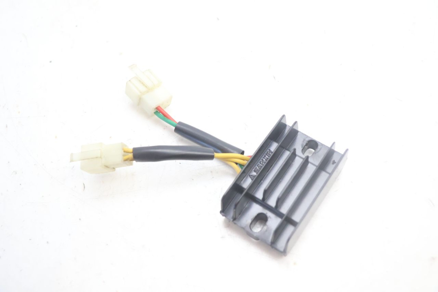 photo de RÉGULATEUR DE CHARGE PEUGEOT KISBEE 4T 50 (2018 - 2022) - Vue principale