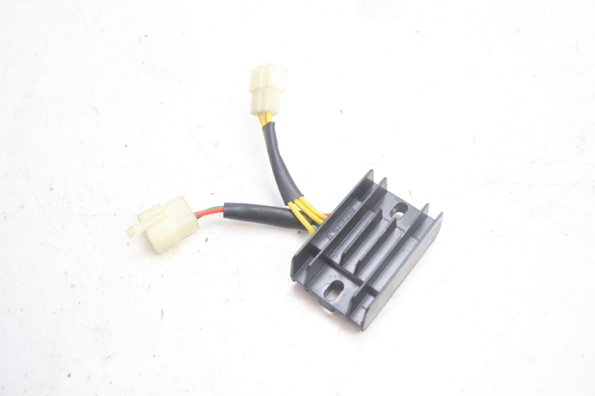 photo de RÉGULATEUR DE CHARGE PEUGEOT KISBEE 4T 50 (2018 - 2022) - Vue principale