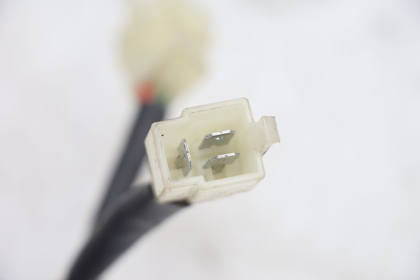 photo de RÉGULATEUR DE CHARGE PEUGEOT KISBEE 4T 50 (2018 - 2022) - Gros plan technique