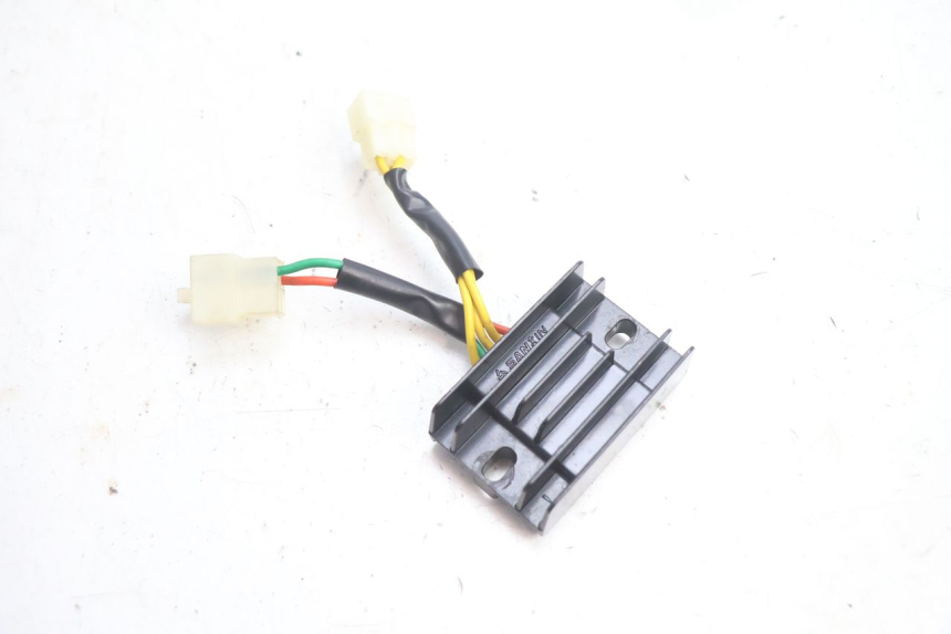 photo de RÉGULATEUR DE CHARGE PEUGEOT KISBEE 4T 50 (2018 - 2022) - Vue principale