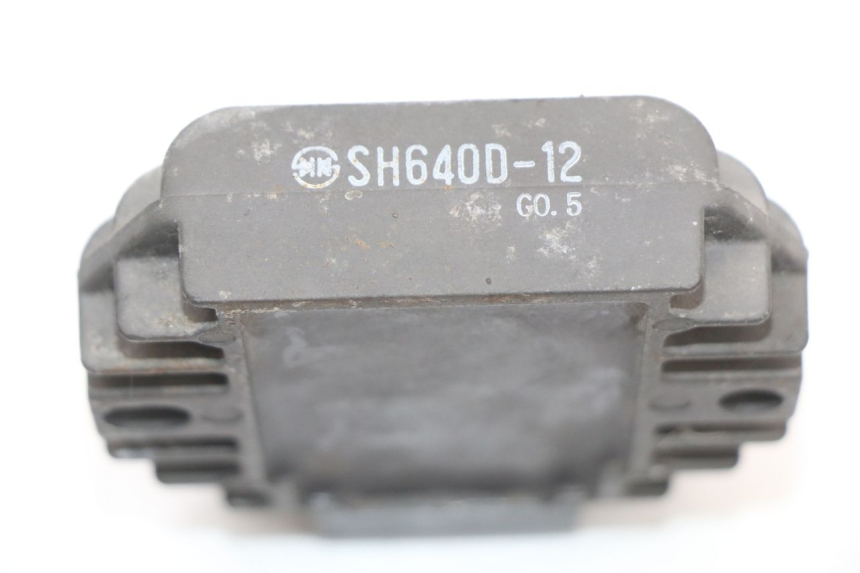 photo de REGULATEUR CHARGE RENAULT KOURANOS 125 (2001 - 2004) - Autre angle de vue