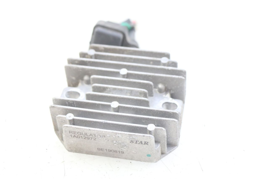 photo de REGULATEUR CHARGE PIAGGIO LIBERTY IGET 4T 50 (2015 - 2020) - Détail de la pièce