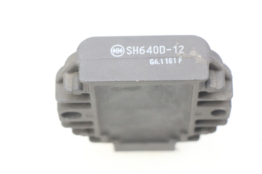 photo de REGULATEUR CHARGE PIAGGIO LIBERTY IGET S 125 (2016 - 2020) - Détail de la pièce