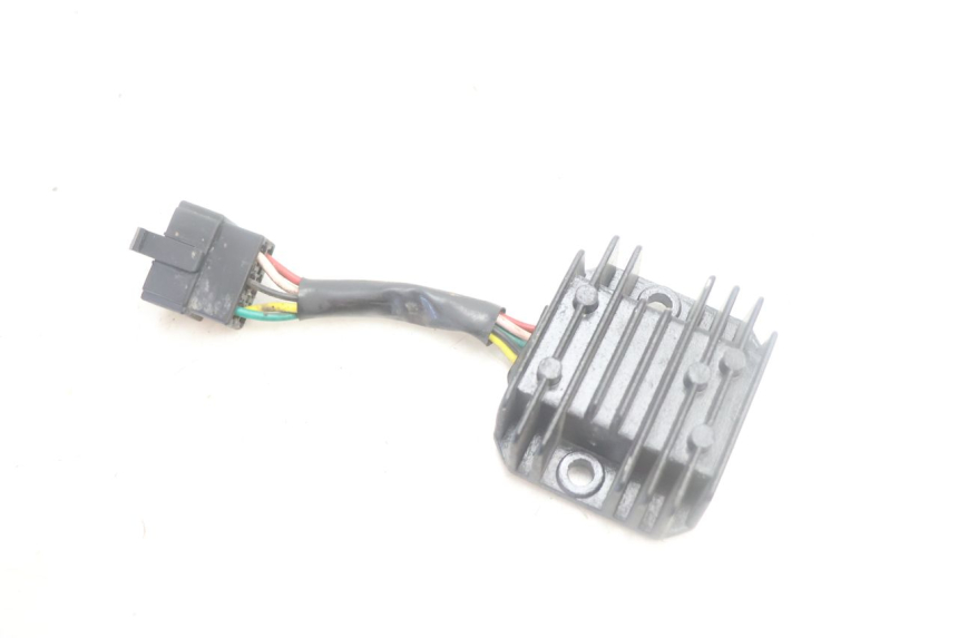 photo de REGULATEUR CHARGE KYMCO LIKE 125 (2009 - 2016) - Vue principale