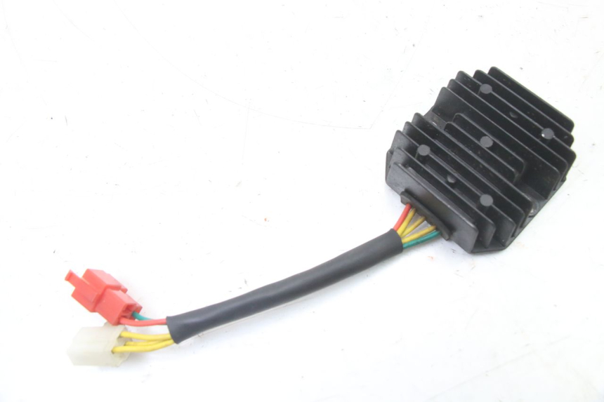 photo de REGULATEUR CHARGE LONGJIA SHARPY 125 (2020 - 2024) - Détail de la pièce