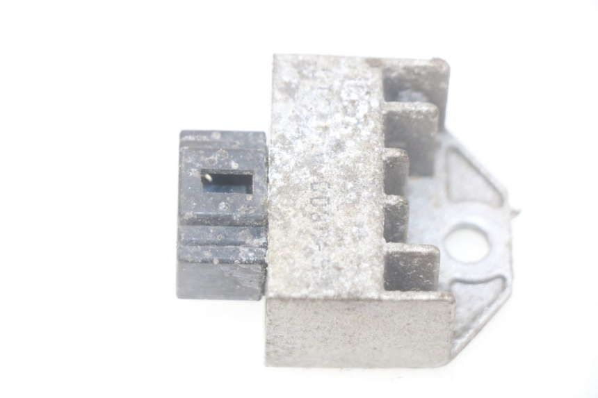 photo de REGULATEUR CHARGE PEUGEOT LUDIX 2 PRO 4T 50 (2008 - 2013) - Vue principale