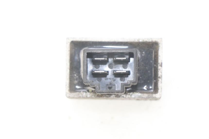 photo de REGULATEUR CHARGE PEUGEOT LUDIX 2 PRO 4T 50 (2008 - 2013) - Zoom état d’usage