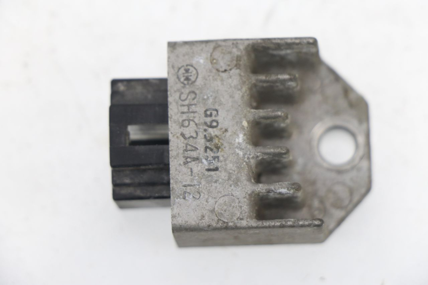 photo de REGULATEUR CHARGE PEUGEOT LUDIX 50 (2005 - 2007) - Vue principale