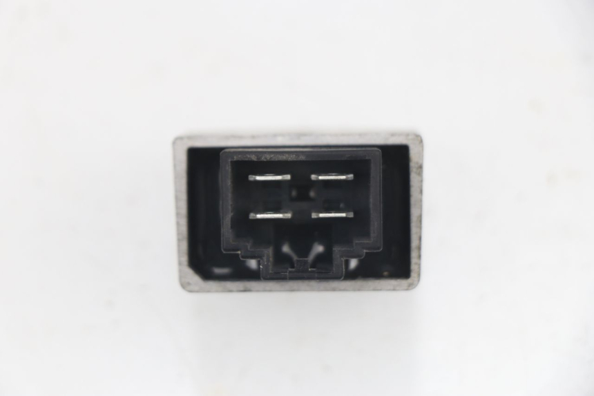 photo de REGULATEUR CHARGE PEUGEOT LUDIX 50 (2005 - 2007) - Zoom état d’usage