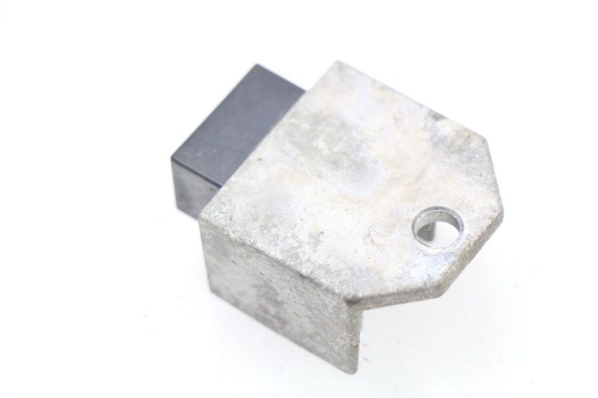 photo de REGULATEUR CHARGE PEUGEOT LUDIX 50 (2008 - 2017) - Détail de la pièce