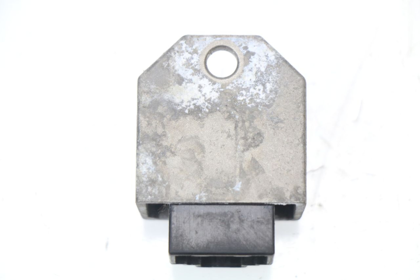 photo de REGULATEUR CHARGE PEUGEOT LUDIX 50 (2005 - 2007) - Détail de la pièce