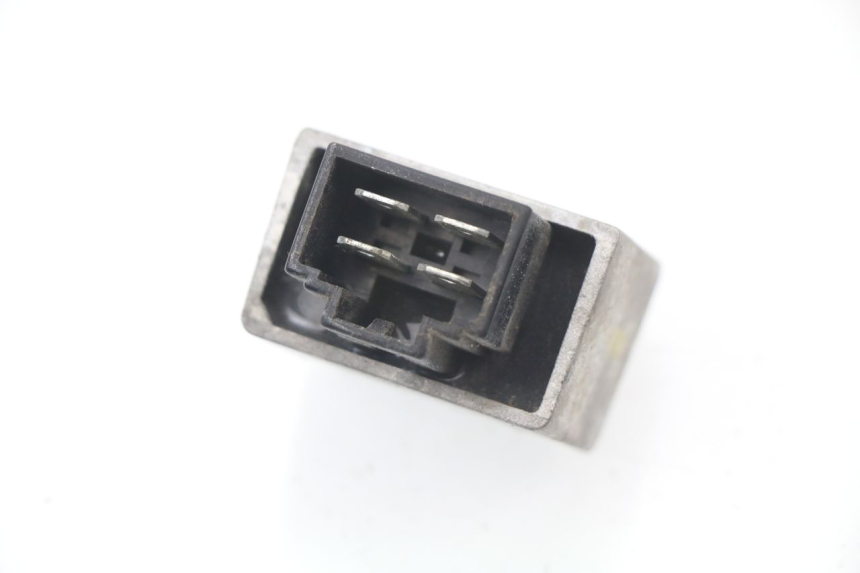 photo de REGULATEUR CHARGE PEUGEOT LUDIX 50 (2008 - 2017) - Zoom état d’usage