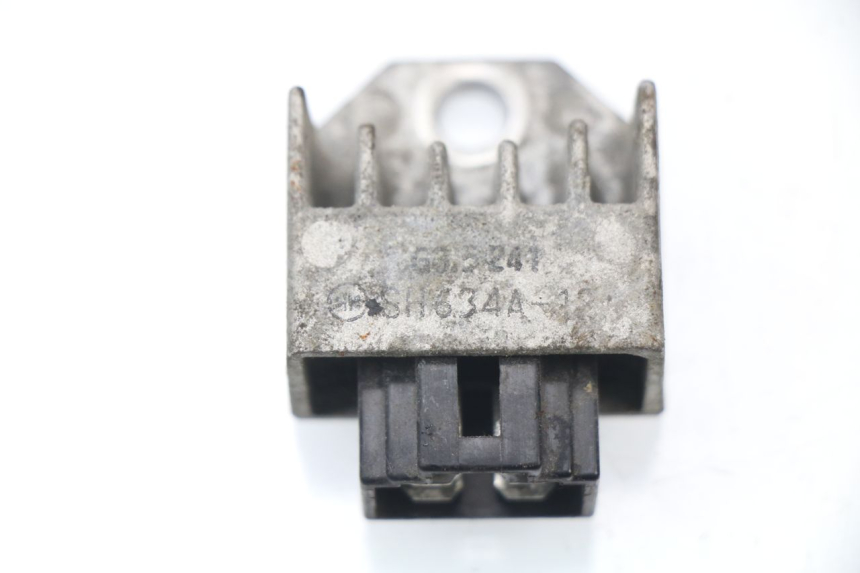 photo de REGULATEUR CHARGE PEUGEOT LUDIX 50 (2008 - 2017) - Autre angle de vue