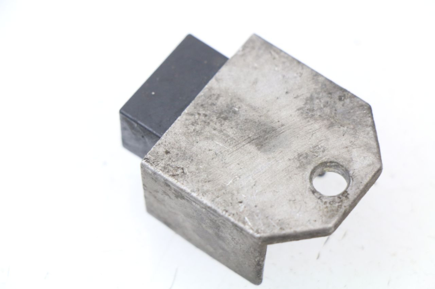 photo de REGULATEUR CHARGE PEUGEOT LUDIX 50 (2008 - 2017) - Détail de la pièce