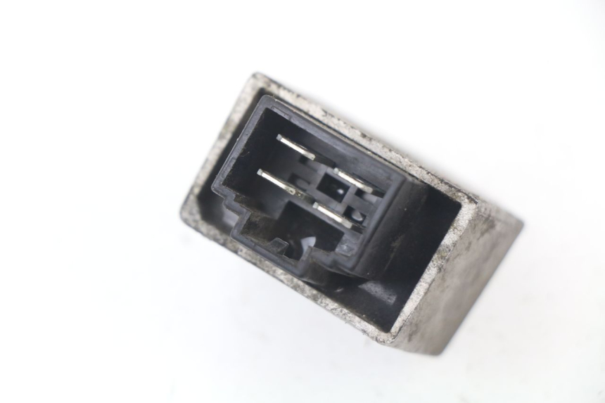 photo de REGULATEUR CHARGE PEUGEOT LUDIX 50 (2008 - 2017) - Zoom état d’usage