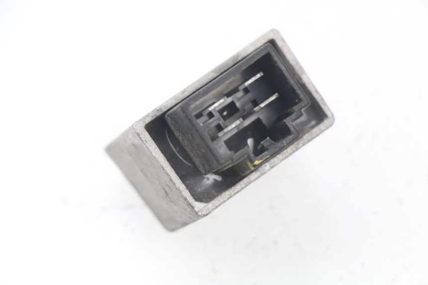 photo de REGULATEUR CHARGE PEUGEOT LUDIX 50 (2008 - 2017) - Autre angle de vue