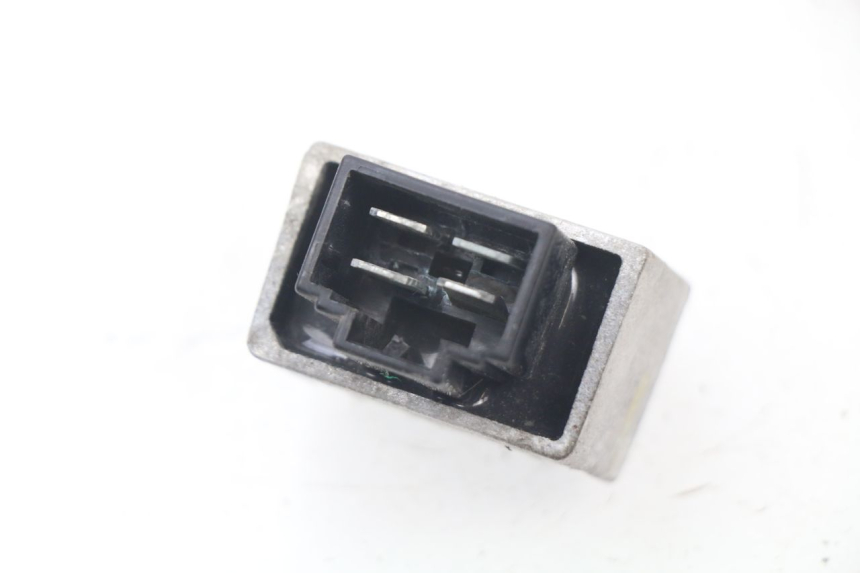 photo de REGULATEUR CHARGE PEUGEOT LUDIX 50 (2008 - 2017) - Zoom état d’usage