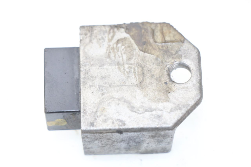 photo de REGULATEUR CHARGE PEUGEOT LUDIX 50 (2005 - 2007) - Détail de la pièce