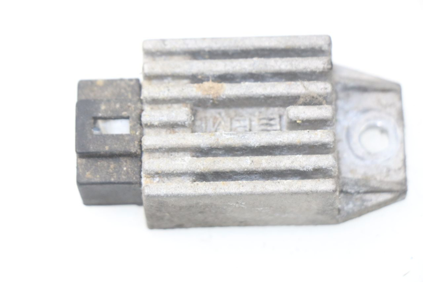 photo de REGULATEUR CHARGE PEUGEOT LUDIX 50 (2008 - 2017) - Vue principale