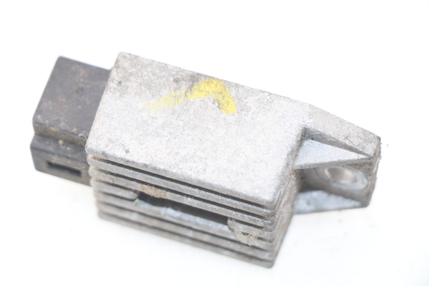 photo de REGULATEUR CHARGE PEUGEOT LUDIX 50 (2008 - 2017) - Autre angle de vue