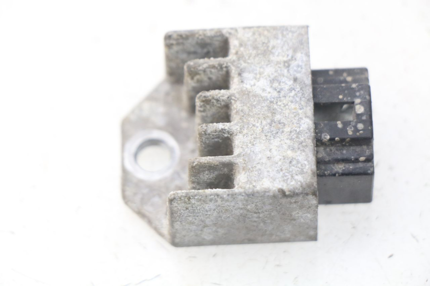 photo de REGULATEUR CHARGE PEUGEOT LUDIX 50 (2008 - 2017) - Vue principale