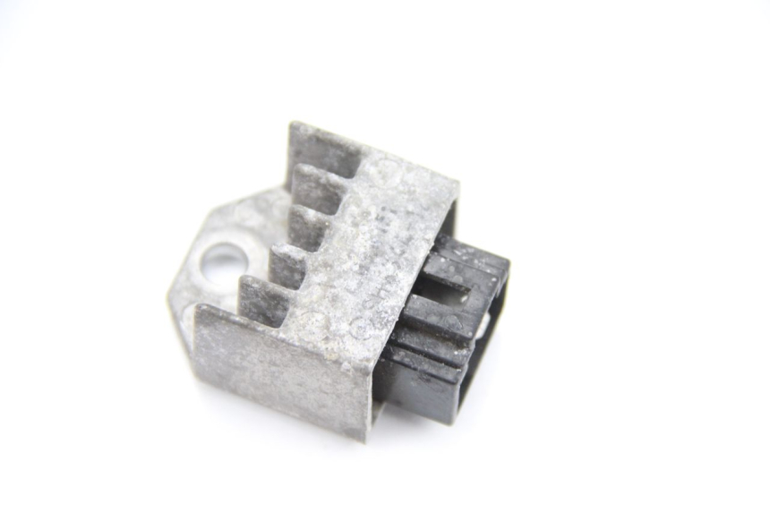 photo de REGULATEUR CHARGE PEUGEOT LUDIX 50 (2008 - 2017) - Vue principale