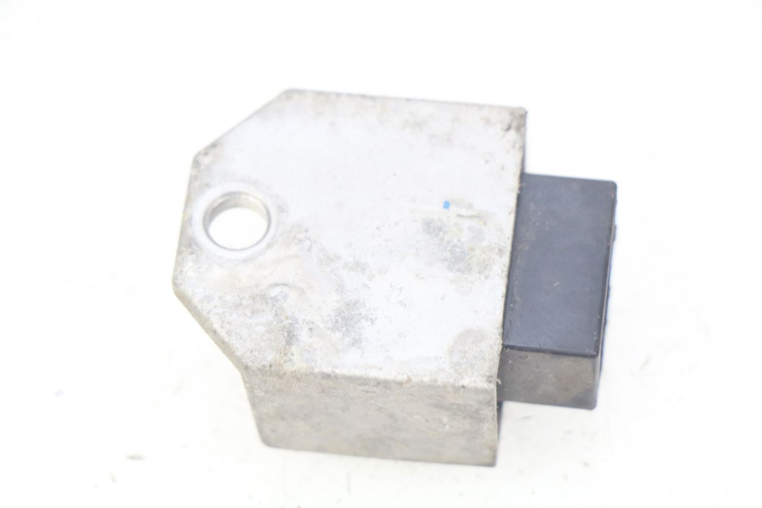 photo de REGULATEUR CHARGE PEUGEOT LUDIX 50 (2008 - 2017) - Autre angle de vue