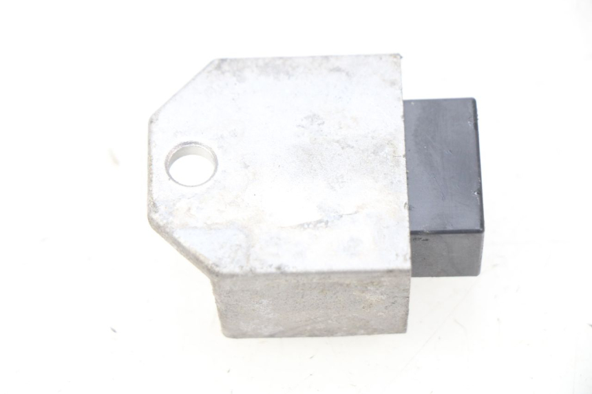 photo de REGULATEUR CHARGE PEUGEOT LUDIX 50 (2008 - 2017) - Zoom état d’usage