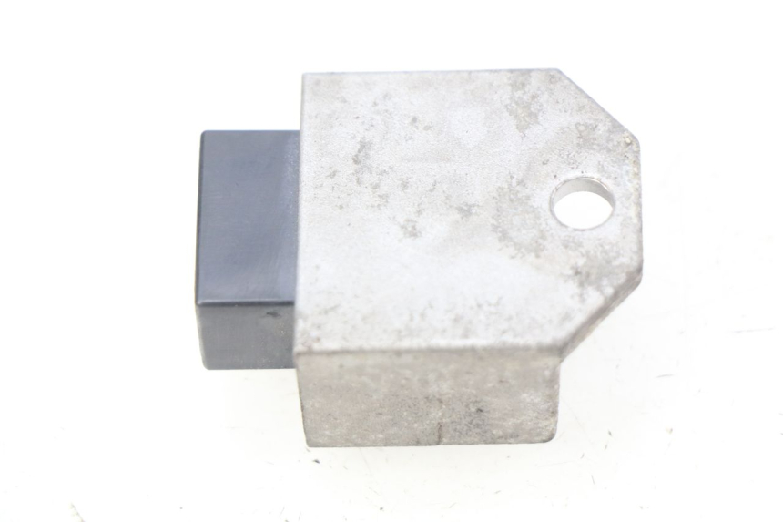 photo de REGULATEUR CHARGE PEUGEOT LUDIX 50 (2005 - 2007) - Détail de la pièce