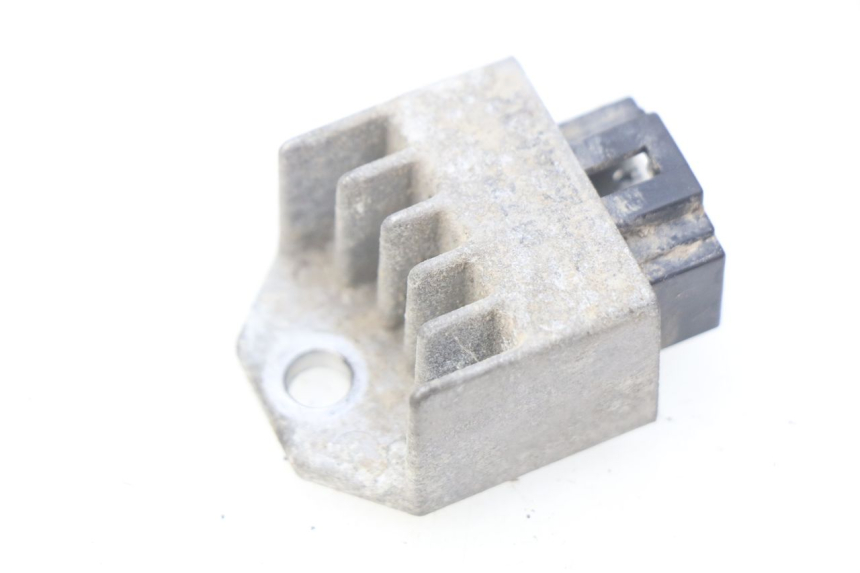 photo de REGULATEUR CHARGE PEUGEOT LUDIX 50 (2008 - 2017) - Autre angle de vue