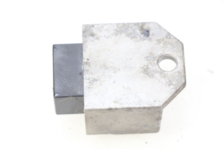 photo de REGULATEUR CHARGE PEUGEOT LUDIX 50 (2008 - 2017) - Détail de la pièce