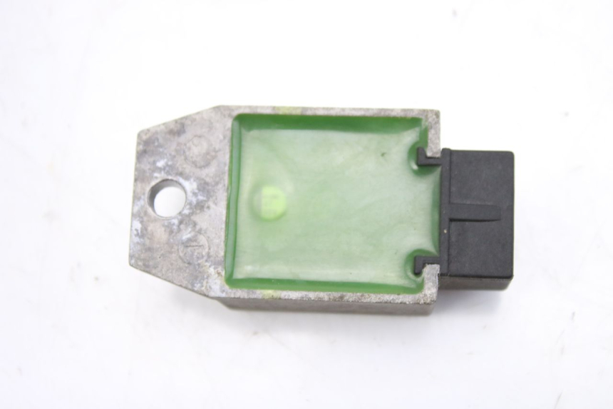 photo de REGULATEUR CHARGE PEUGEOT LUDIX 50 (2008 - 2017) - Vue d’ensemble