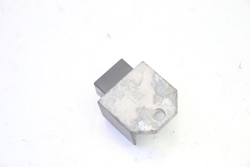 photo de REGULATEUR CHARGE PEUGEOT LUDIX 50 (2008 - 2017) - Zoom état d’usage