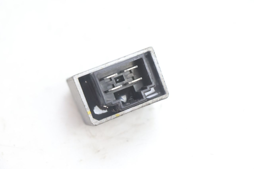 photo de REGULATEUR CHARGE PEUGEOT LUDIX ONE 14P 50 (2004 - 2013) - Détail de la pièce